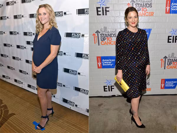 Reese Witherspoon duyên dáng trong chiếc váy màu xanh navy cùng đôi sandal đen đi dự một sự kiện năm 2012 khi cô đang mang bầu đứa con thứ 3. Drew Barrymore mang thai lần hai nên khá tự tin và biết cách giữ thăng bằng trên đôi giày cao gót.
