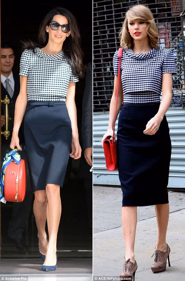 Cả Taylor Swift và Amal Clooney cùng mặc chân váy đen kết hợp với áo kẻ ô đen trắng hiệu Oscar de la Renta.