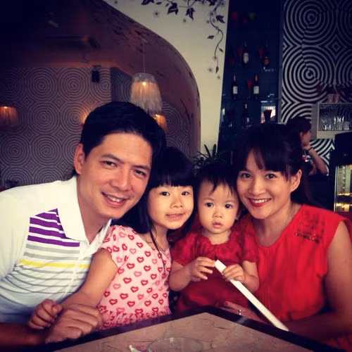 Bé An Nhiên, con gái đầu lòng của người mẫu kiêm diễn viên Bình Minh và vợ, Anh Thơ, càng lớn càng giống bố, từ dáng người cao ráo tới từng nét trên khuôn mặt.