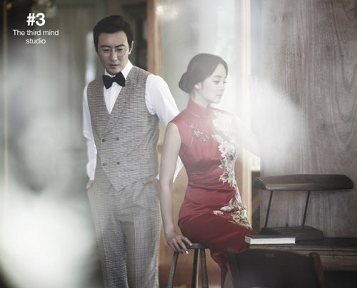 Đây là cuộc hôn nhân thứ 2 của Chae Rim sau khi ly hôn với người chồng đầu, nam ca sĩ Lee Seung Hwan, hơn cô 14 tuổi, vào năm 2003 sau ba năm chung sống.