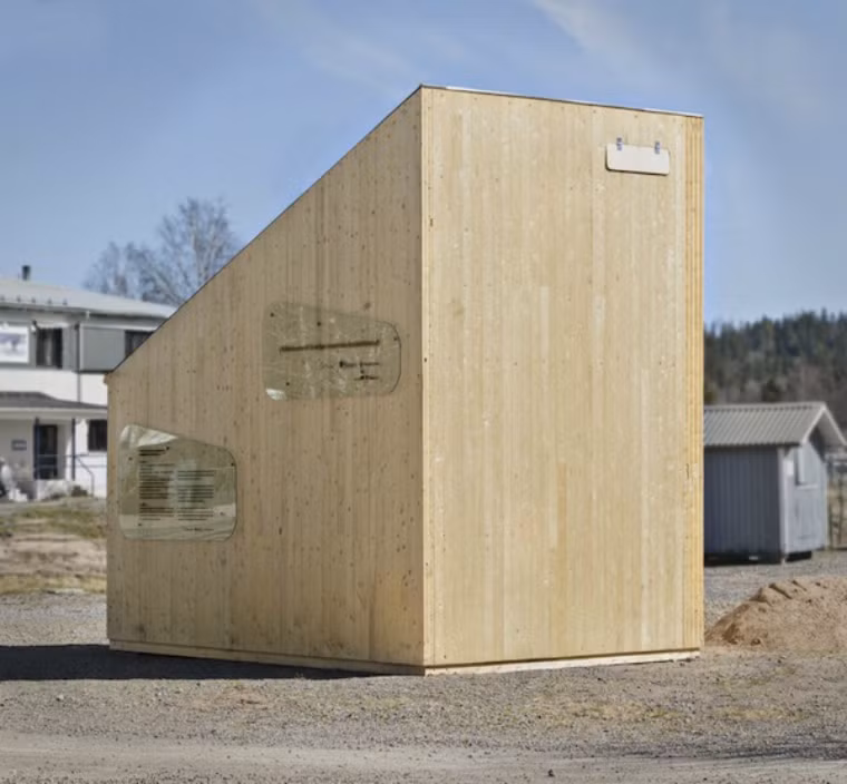 Diện tích 10m2 đủ cho 1 người sinh sống, học tập và thư giãn. Tuy nhiên, do diện tích giới hạn nên nó không dùng để tiếp khách. Hãng thiết kế Tengbom dự kiến sẽ xây dựng 22 căn hộ theo lối kiến trúc này trong năm 2014.