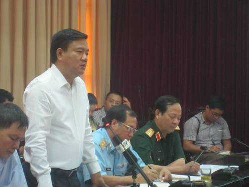 Bộ trưởng Đinh La Thăng phát biểu tại cuộc họp.