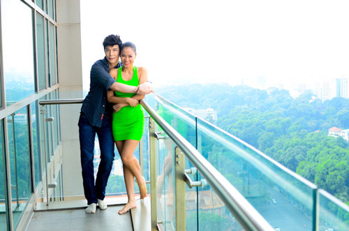 "Bộ sưu tập" nhà xịn của Thu Minh cũng khiến nhiều người thèm muốn. Đầu tiên là căn hộ hạng sang thuộc khách sạn InterContinental, TP.HCM, rộng hơn 200m2 được vợ chồng Thu Minh thuê với giá đắt đỏ, 200 triệu đồng/một tháng. Với mức giá thuê này thì 1 năm, số tiền cô chi ra cho cuộc sống vương giải của mình vào 2,4 tỷ đồng...