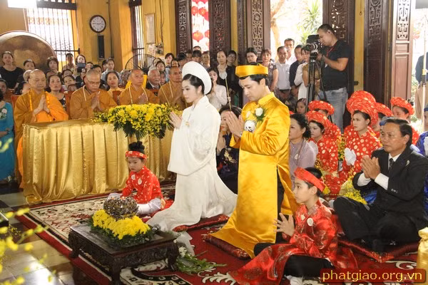 Con gai dai gia Nam Cuong to chuc dam cuoi hoanh trang-Hinh-9