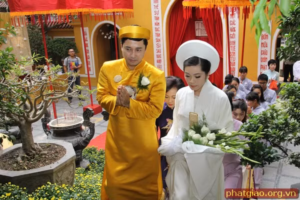 Con gai dai gia Nam Cuong to chuc dam cuoi hoanh trang-Hinh-6