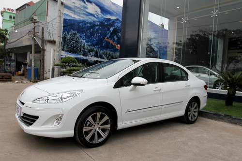 Khach hang “soc” voi gia cua Peugeot tai Viet Nam