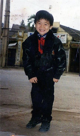 Hình ảnh ngày còn bé của Đỗ Quang Vinh- con trai trưởng của Chủ tịch ngân hàng SHB và Tập đoàn T&T, Đỗ Quang Hiển.