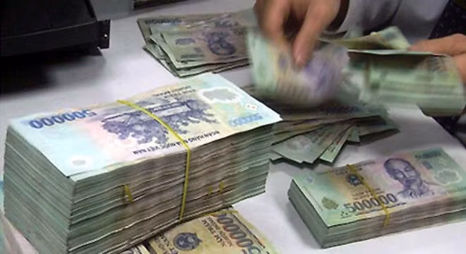 Đa số các ngân hàng đều tăng lương và đẩy mạnh tuyển dụng.