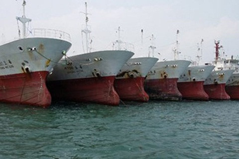 Chồng đại gia Diệu Hiền vay tiền mua tàu, sắm máy bay.