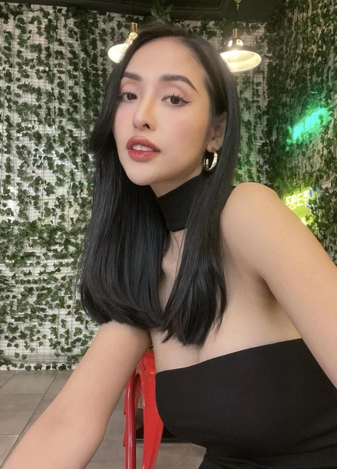 ù đã là mẹ hai con nhưng nữ diễn viên vẫn giữ được sự trẻ trung, gợi cảm ở tuổi U40 (Ảnh: Facebook nhân vật).