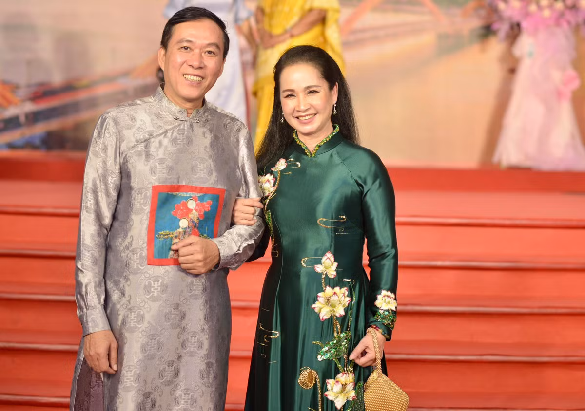 NSUT Do Ky tiet lo: Ngai dong cap voi ba xa, NSND Lan Huong-Hinh-5