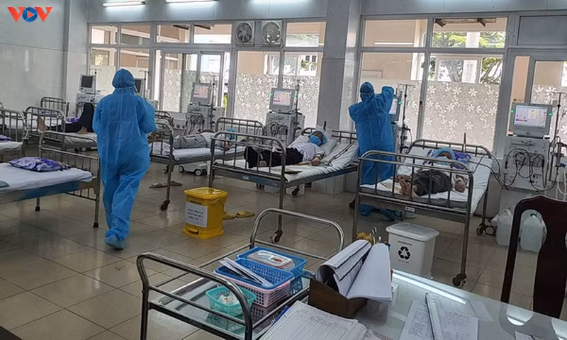 Giai phap nao de benh vien khong tro thanh o dich COVID-19?-Hinh-2