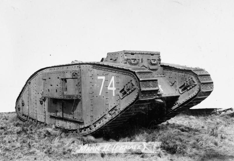 Về năng lực hoạt động, Mark I khá nóng, ồn ào và khó sử dụng, cũng như hay bị trục trặc cơ học, tuy nhiên tiềm năng của loại vũ khí cách mạng này đã được chứng minh. Mark I tiếp tục được nâng cấp thành Mark II, III, IV...