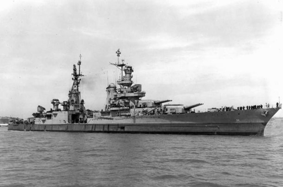 Tại đây, tàu USS Indianapolis nhận lệnh hợp quân với tàu USS Idaho tại Vịnh Leyte ở Philippines để chuẩn bị cho việc đổ bộ vào Nhật Bản. Thủy thủ đoàn Indianapolis không biết rằng đây là chuyến đi cuối cùng của con tàu.