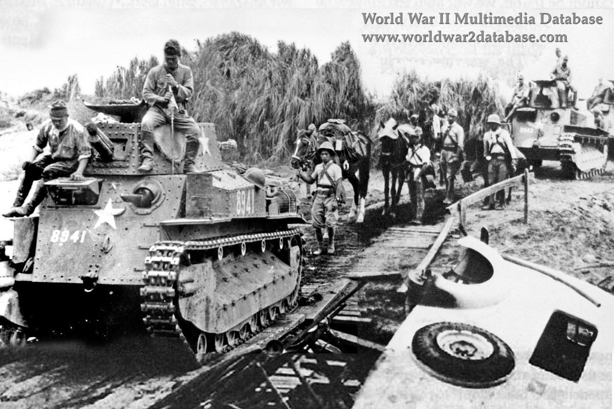 Cuộc chiến bắt đầu trong bối cảnh, cuộc xâm lăng của Quân đoàn Nhật Bản thứ 14 do Tướng Masaharu Homma chỉ huy đã buộc quân đội của Tướng Douglas MacArthur phải rút từ Manila, thủ đô của Philippines, về Bataan trên đảo Luzon.