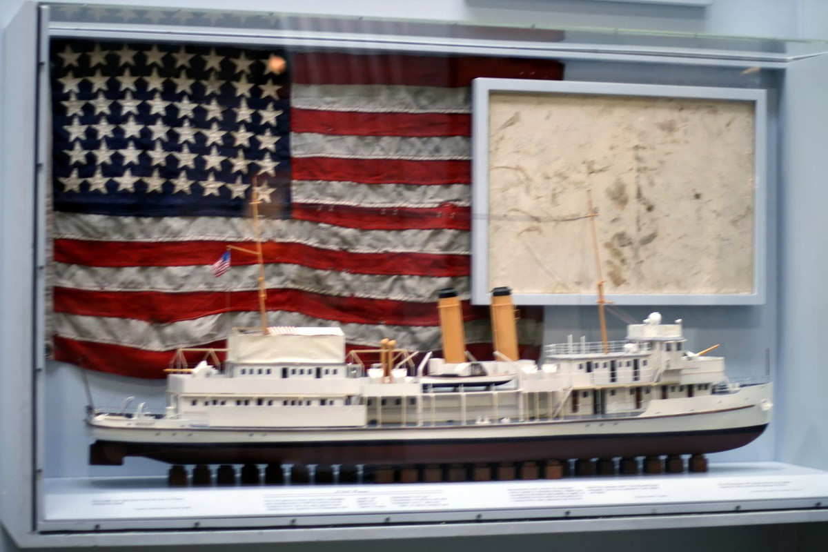 Vào ngày 12/12/1937, một sự cố quân sự đặc biệt nghiêm trọng gây tổn thất về người về của đã xảy ra, gây nên một cuộc khủng hoảng lớn trong quan hệ Mỹ - Nhật.