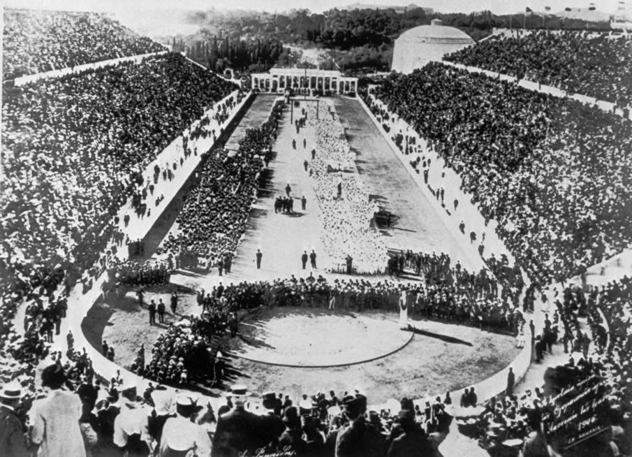 Vào ngày 6/4/1896, Olympic, một truyền thống thể thao lâu đời của Hy Lạp cổ đại đã được tái sinh ở Athens 1.500 năm sau khi bị cấm bởi Hoàng đế La Mã Theodosius I. Đây là kỳ Olympic hiện đại đầu tiên trong lịch sử thế giới.
