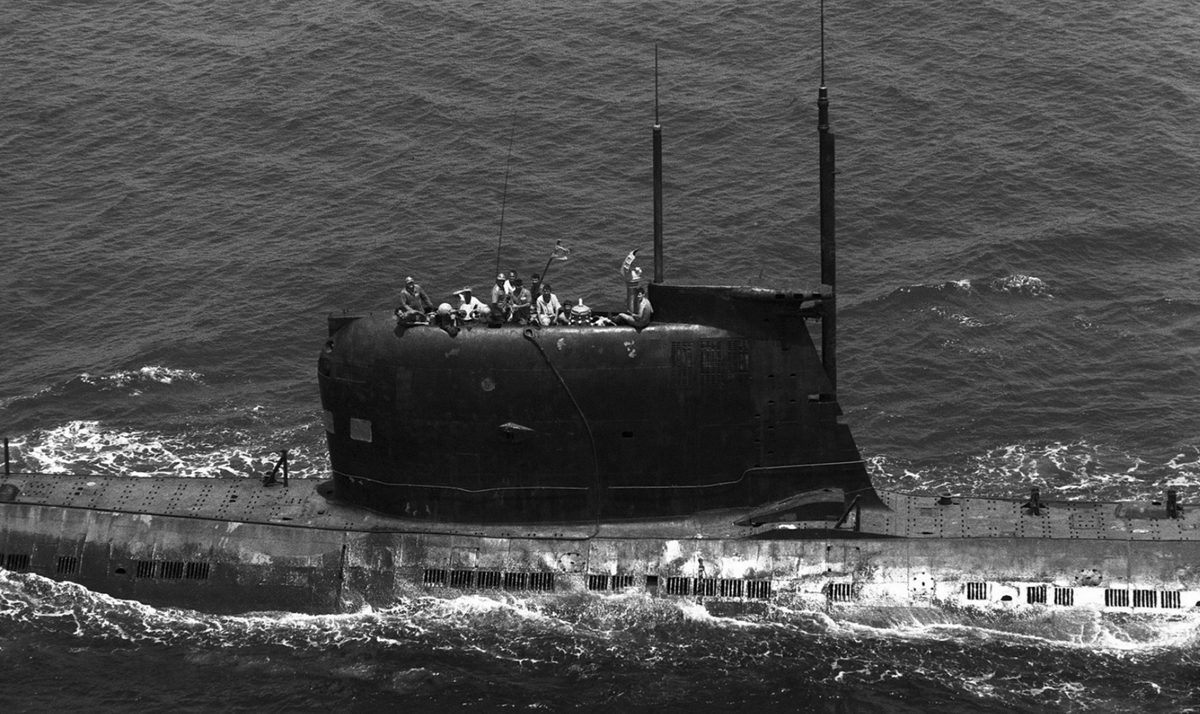 Tổng cộng 122 người đã thiệt mạng trong thảm họa tàu ngầm B-37, gồm 59 người của tàu B-37, 19 người của tàu S-350 và 44 người khác.