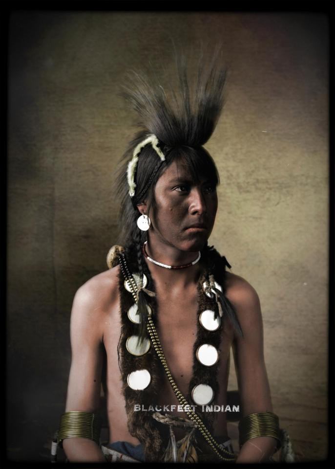 Chân dung một nam giới bộ tộc Chân Đen, sống ở Idaho và Montana.