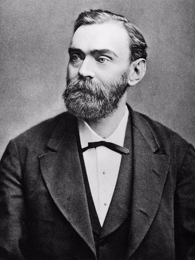 Alfred Nobel (1833 – 1896), nhà hóa học nổi tiếng người Thụy Điển là người đã khai sinh ra Giải Nobel, đồng thời cũng là người đi tiên phong trong phát minh thuốc nổ hiện đại.