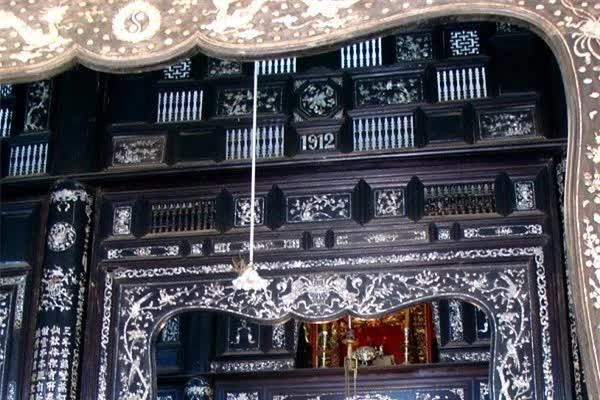 Nguoi phu nu nao the chap tinh mang 3 doi dong toc de cuu dan?-Hinh-3