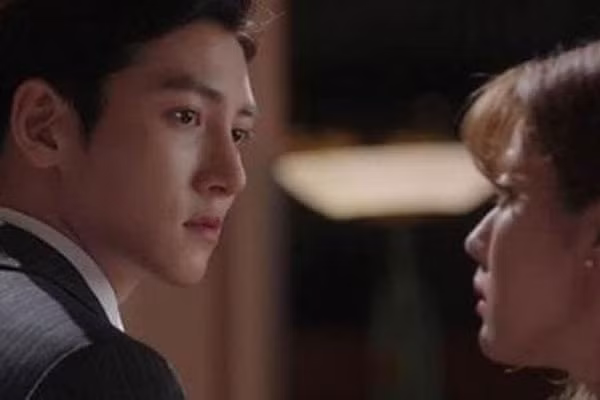 Gia dinh kho khan nhung vo van kien quyet sinh them con