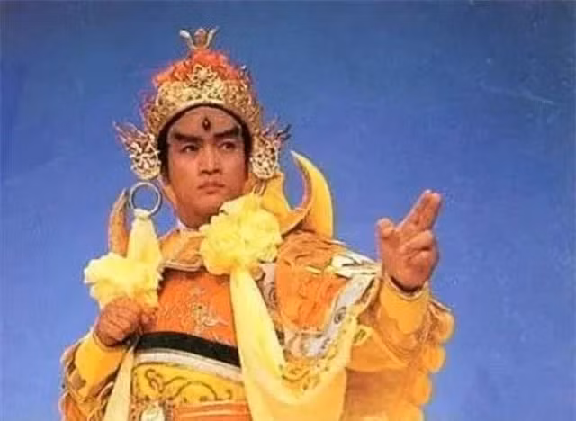 Vi sao Nhi Lang Than duoc giao nhiem vu di bat Ton Ngo Khong?