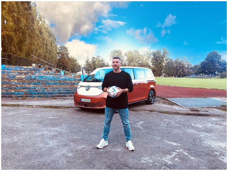 “Hoàng tử” bóng đá Đức có hơn 5.500 tỷ nhờ món ăn dân dã - Hình 4 “Hoang tu” bong da Duc co hon 5.500 ty nho mon an dan da-Hinh-4