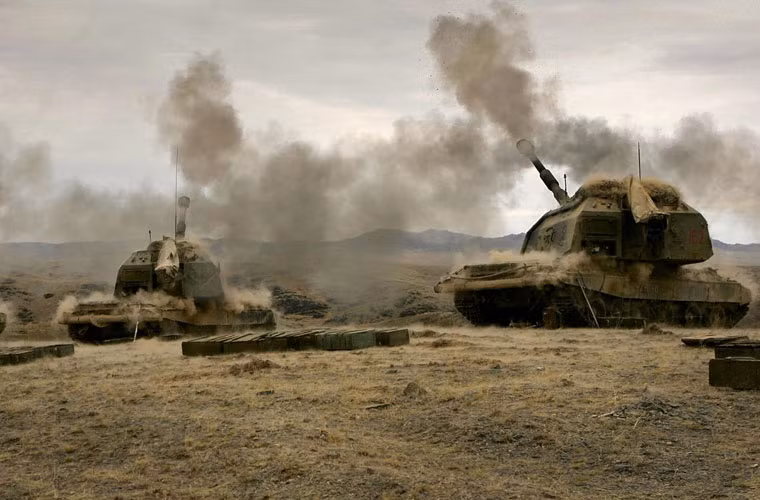 Cũng như nhiều loại vũ khí khác, Quân đội Ukraine đã điều động những xe pháo tự hành 2S19 Msta-S tham gia các chiến dịch quân sự ở miền đông trong thời gian qua.