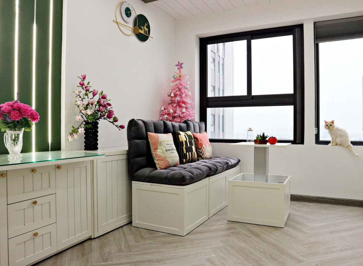 Can ho bup be cua nu gia chu yeu mau xanh va hong, dung thung go lam giuong-Hinh-12