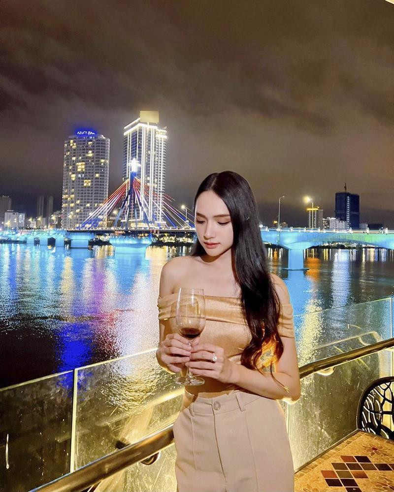 Clip: Huong Giang bung xoa lay loi, nhay quen loi ve-Hinh-2