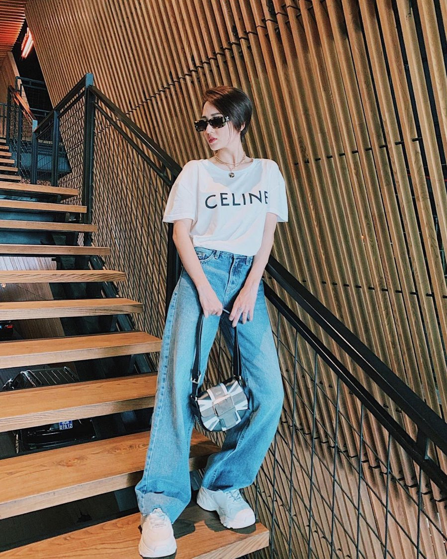 Lên phim ngọt ngào nữ tính, ngoài đời Bảo Anh ăn diện đầy phá cách và cắt xẻ táo bạo - Hình 8 Len phim ngot ngao nu tinh, ngoai doi Bao Anh an dien day pha cach va cat xe tao bao-Hinh-8