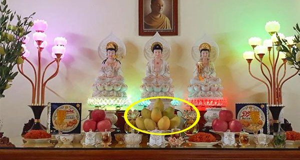 3 thứ tuyệt đối không đặt trên ban thờ Phật kẻo bất kính bề trên 3 thu tuyet doi khong dat tren ban tho Phat keo bat kinh be tren