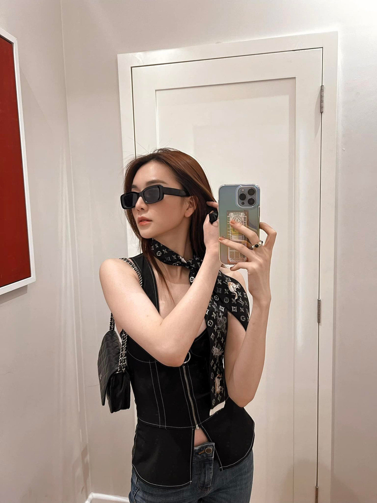 Duong cong sexy cua ca si Thieu Bao Trang-Hinh-10