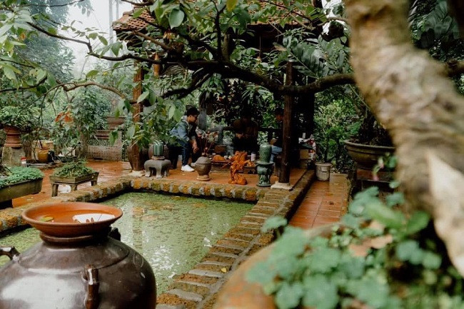 Nguoi dan ong gom do dong nat dung len cong trinh tien ty-Hinh-7