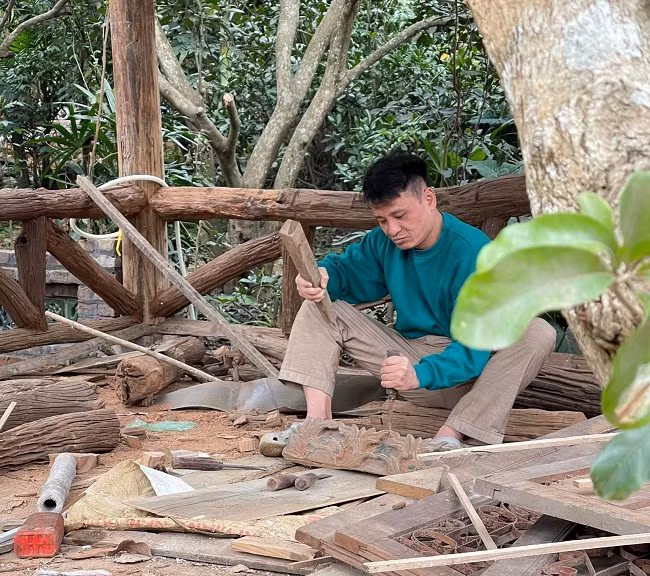 Nguoi dan ong gom do dong nat dung len cong trinh tien ty-Hinh-3