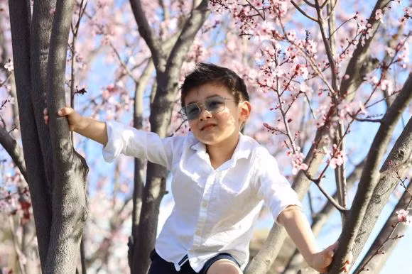 Loat anh dang yeu cua con trai Dan Truong ra dang soai ca nhi, dan tinh xuyt xoa-Hinh-6