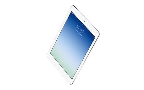 Nếu vẫn chọn iPad, iPad Air là sản phẩm được đề cử nhiều nhất. Hiện nay, sản phẩm này được coi là tạo nên một thế hệ máy tính bảng mới với những thông số kỹ thuật có thể làm hài lòng mọi khách hàng.