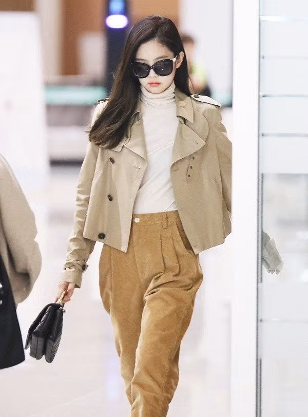 Hoc sao Han dien trench coat dat diem 10 sanh dieu vao nhung ngay dau Xuan-Hinh-2