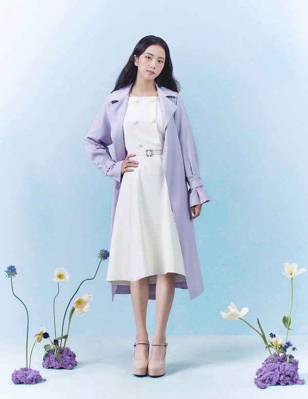 Học sao Hàn diện trench coat đạt điểm 10 sành điệu vào những ngày đầu Xuân - Hình 5 Hoc sao Han dien trench coat dat diem 10 sanh dieu vao nhung ngay dau Xuan-Hinh-5