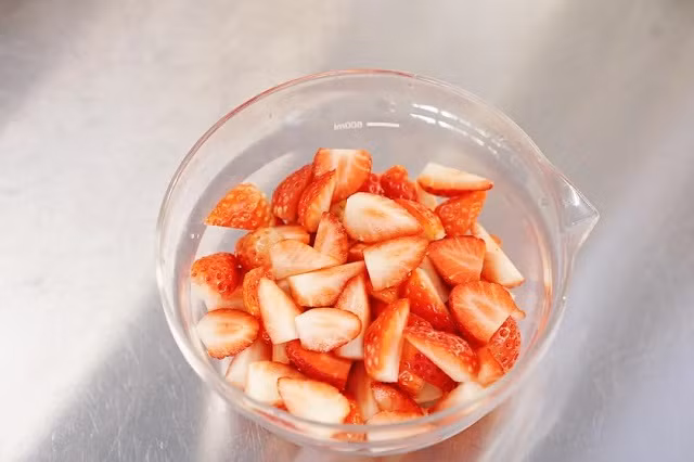 Tro tai lam mon keo dau tay cuc don gian dai khach ngay Tet-Hinh-3