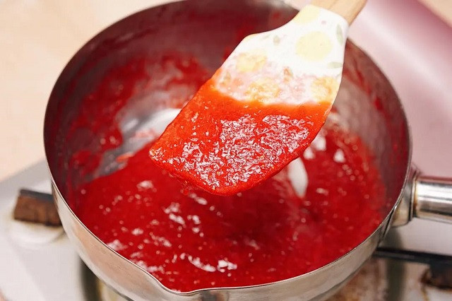 Tro tai lam mon keo dau tay cuc don gian dai khach ngay Tet-Hinh-5