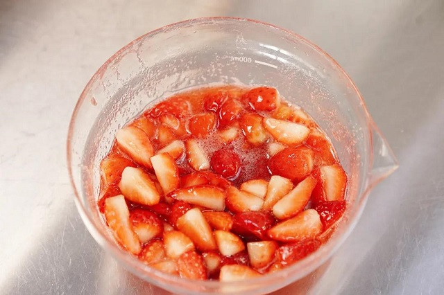 Tro tai lam mon keo dau tay cuc don gian dai khach ngay Tet-Hinh-4