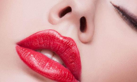 4 chom sao nu khien dan ong de guc nga nhat