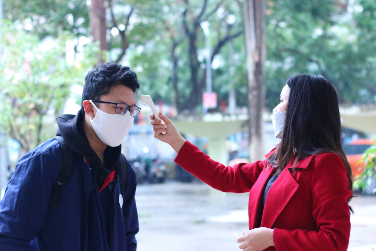 Ngoi truong o Ha Noi lan dau duoc don hoc sinh di hoc truc tiep