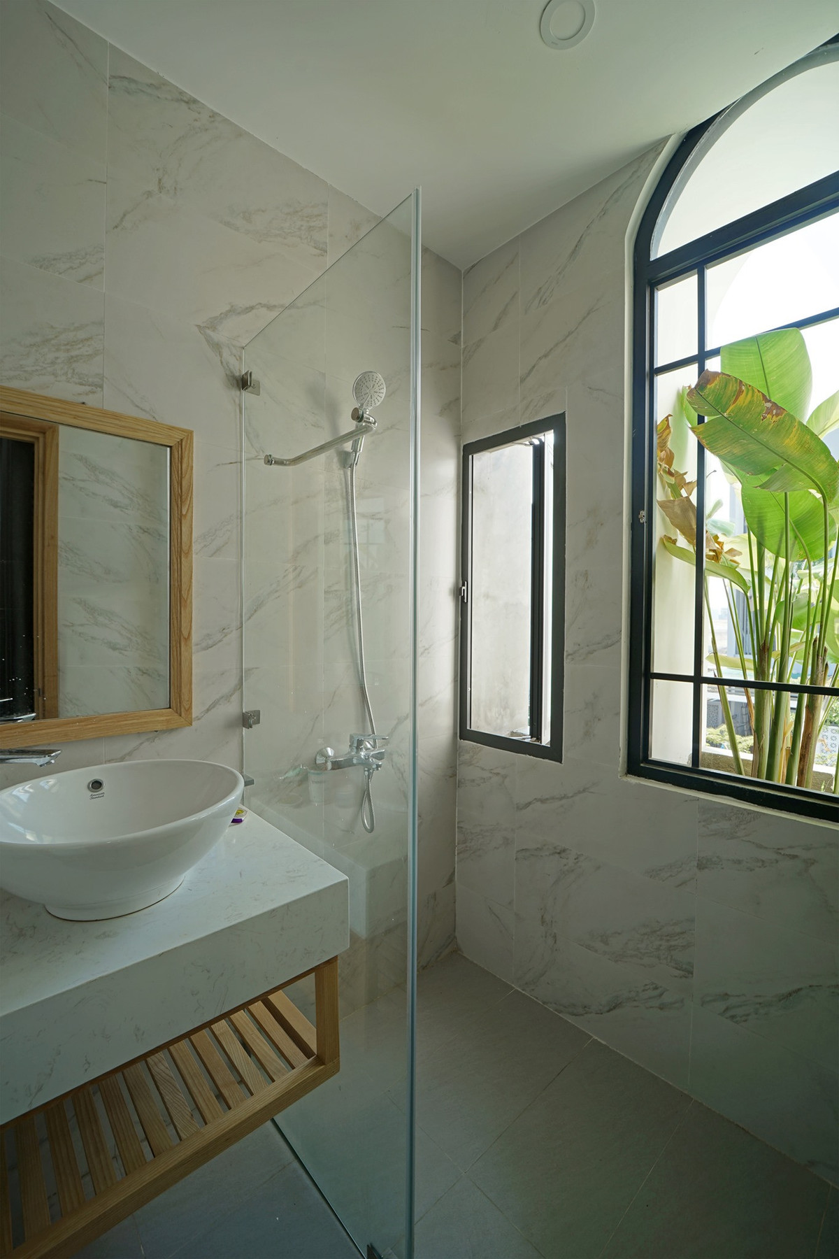 Phòng vệ sinh rộng, thoáng.