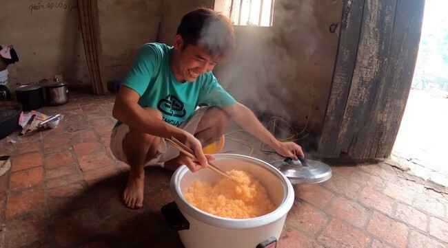 Nhung kenh Youtube gay tranh cai nhung van boi thu bac ty?-Hinh-2