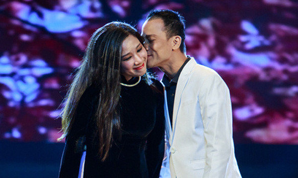 Người chồng kém 4 tuổi bị Thanh Thanh Hiền tố đã thay lòng đổi dạ - Hình 2 Nguoi chong kem 4 tuoi bi Thanh Thanh Hien to da thay long doi da-Hinh-2