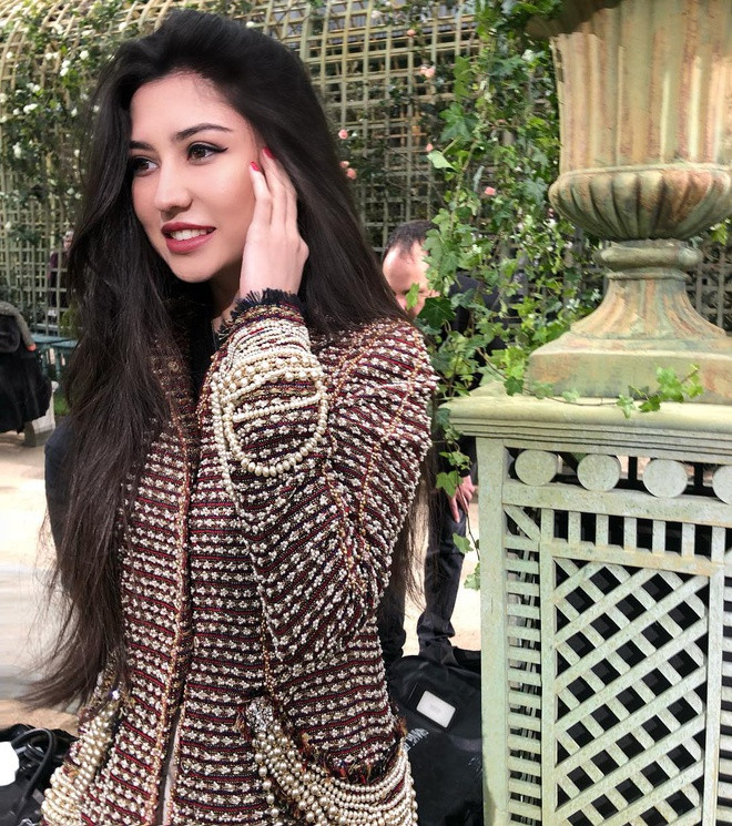 Rich kid Nga cũng rất hiếm khi đăng ảnh chụp cùng chồng. Tuy nhiên, vào những ngày đặc biệt như kỷ niệm ngày cưới, sinh nhật con trai, Madina vẫn thường chia sẻ ảnh gia đình và dành lời ngọt ngào cho ông xã.