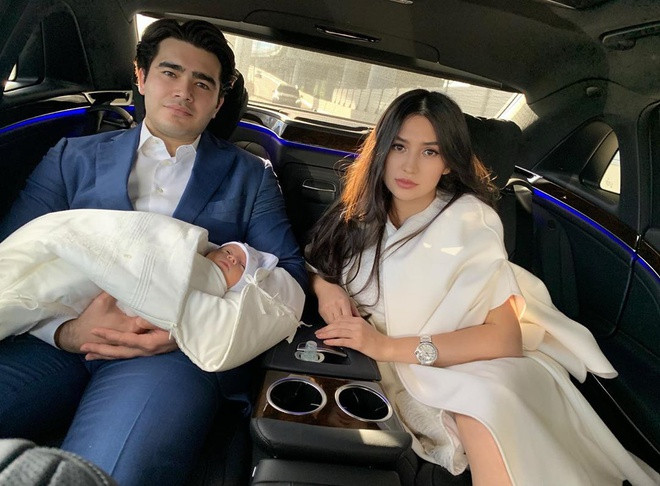 4 năm sau siêu đám cưới, cuộc sống của Madina Shokirova có nhiều thay đổi. Tháng 7/2019, cô và chồng đón con đầu lòng. Trên mạng xã hội, Madina thường xuyên khoe ảnh cá nhân song hiếm khi đăng ảnh con và chia sẻ về cuộc sống gia đình.